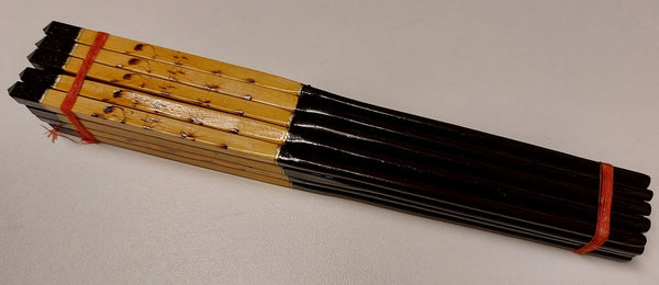 Gelakte houten eetstokjes/Lacquered Wooden Chopsticks